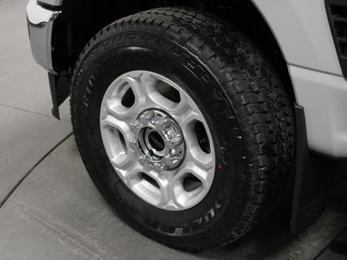 New 2026 Ford F250 XLT image 10