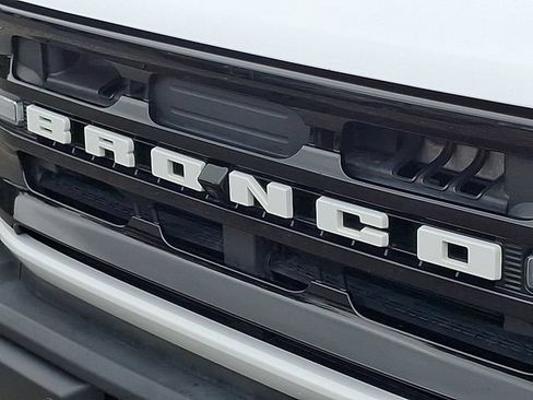 Used 2023 Ford Bronco Outer Banks AWD/4WD image 28