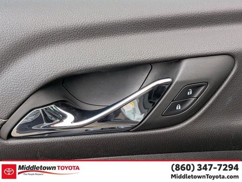 Used 2023 GMC Acadia SLE w/ Driver Convenience Package AWD/4WD image 11