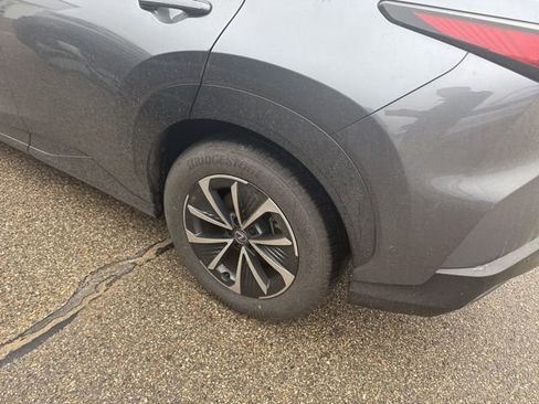 Used 2023 Lexus RZ 450e Premium w/ Technology Package image 7