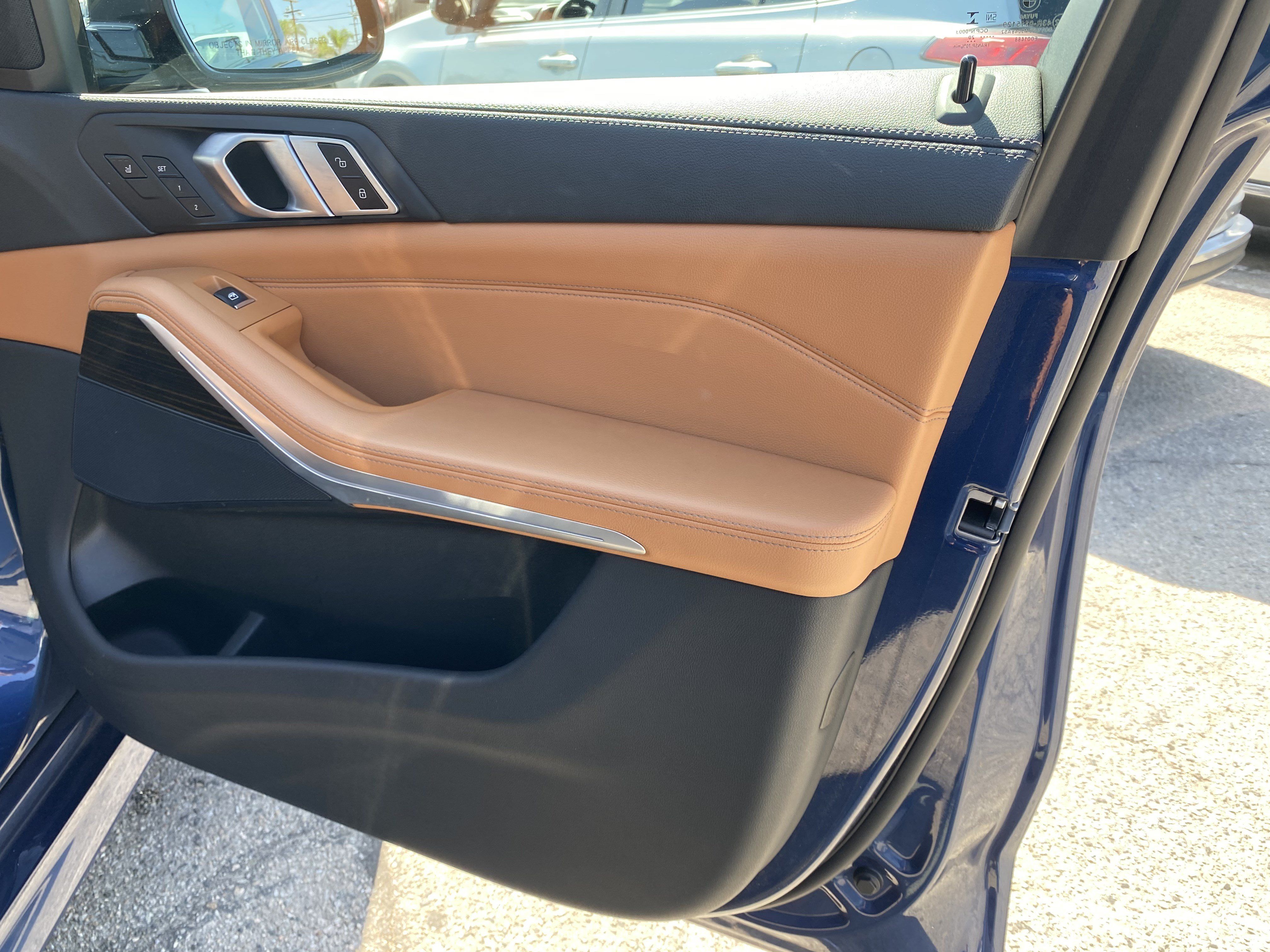 Used 2020 BMW X5 sDrive40i w/ M Sport Package RWD image 29