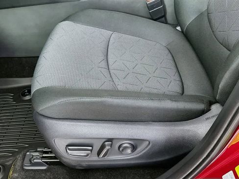Used 2025 Toyota RAV4 XLE w/ Convenience Package FWD image 29