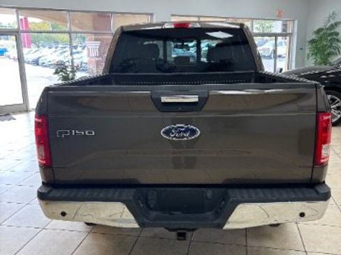 Used 2016 Ford F150 XLT w/ Equipment Group 302A Luxury image 7