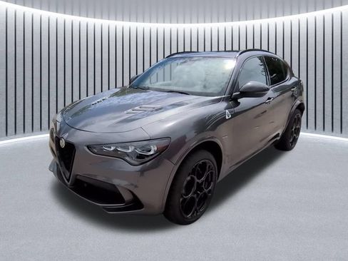Used 2024 Alfa Romeo Stelvio Quadrifoglio AWD/4WD image 24