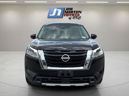 Used 2023 Nissan Pathfinder SL AWD/4WD image 2
