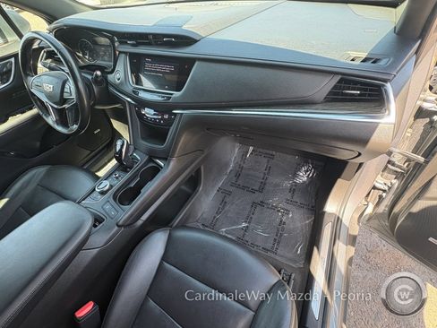 Used 2022 Cadillac XT5 Premium Luxury FWD image 13