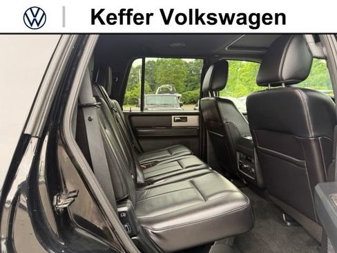 Used 2017 Ford Expedition Limited w/ Equipment Group 301A AWD/4WD image 30