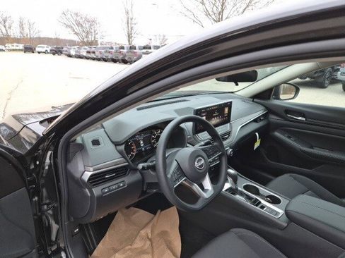 New 2025 Nissan Altima 2.5 SV w/ SV Special Edition Package image 16