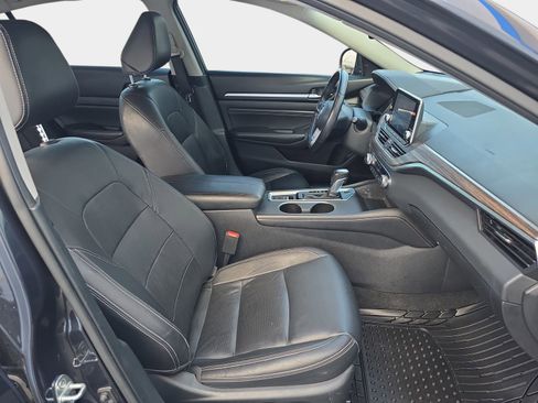 Used 2019 Nissan Altima 2.5 Platinum image 12