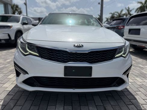 Used 2020 Kia Optima LX FWD image 2