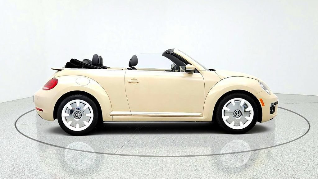 Used 2019 Volkswagen Beetle 2.0T Final Edition SEL FWD image 4