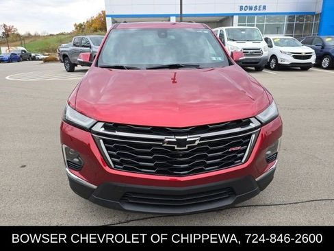 Used 2023 Chevrolet Traverse RS image 9