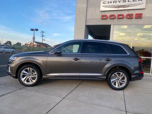 Used 2021 Audi Q7 2.0T Premium Plus w/ Executive Package image 3