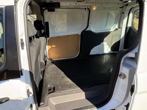 Used 2019 Ford Transit Connect XL image 18