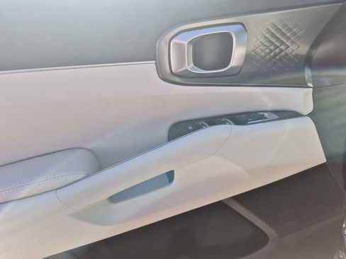 New 2026 Kia Sorento S AWD/4WD image 6