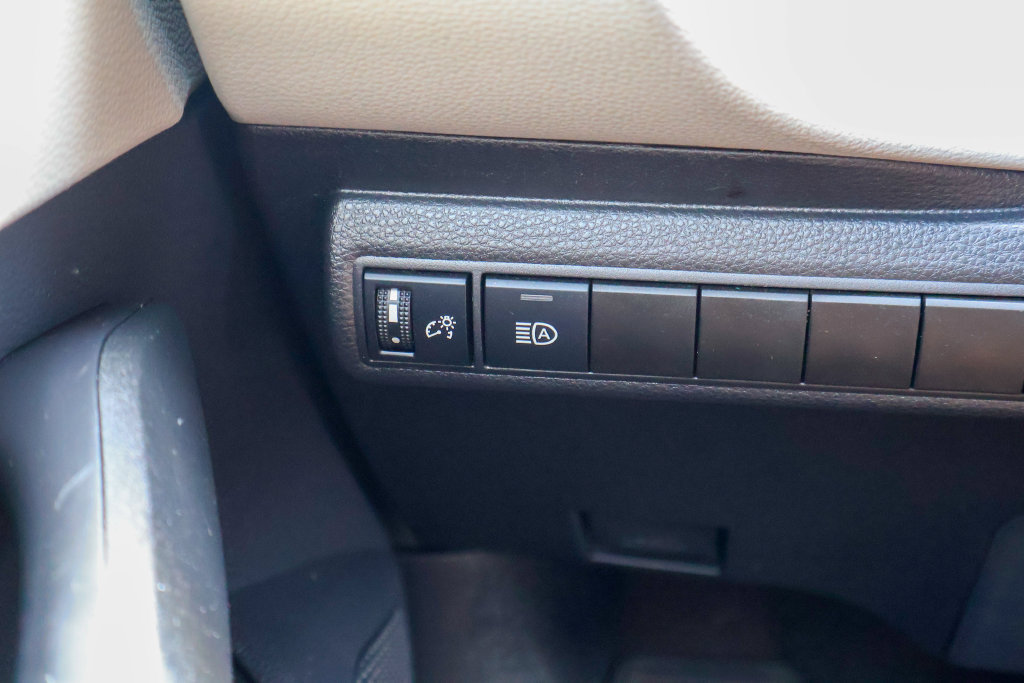 Used 2026 Toyota Corolla LE FWD image 19