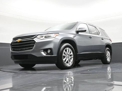 Used 2021 Chevrolet Traverse LT FWD image 20