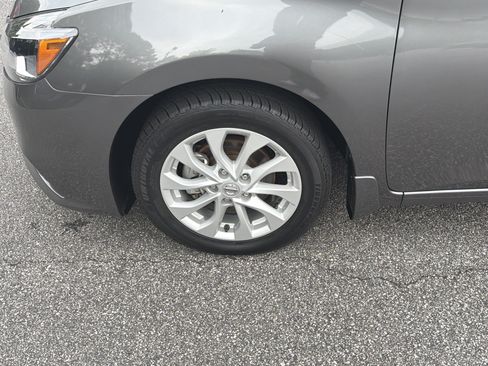 Used 2019 Nissan Sentra SV FWD image 13