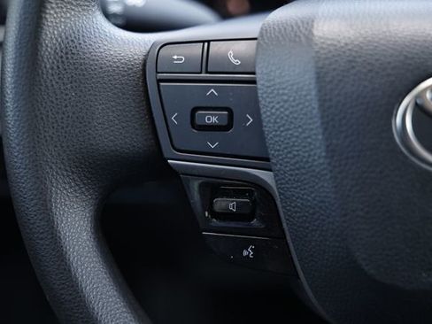 Used 2025 Toyota Camry LE FWD image 32
