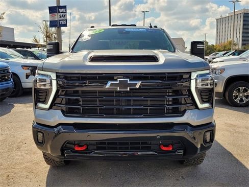 Used 2025 Chevrolet Silverado 2500 LT w/ Trail Boss Package image 8