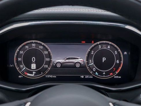 Used 2025 Jaguar F-PACE R-Dynamic S image 16