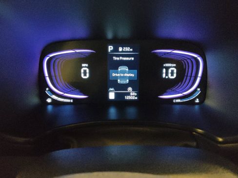 Used 2025 Kia Soul LX image 23