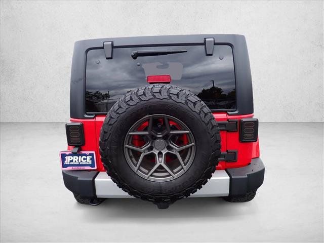 Used 2013 Jeep Wrangler Unlimited Sahara w/ Connectivity Group AWD/4WD image 3