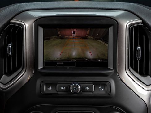 Used 2025 GMC Sierra 1500 Pro w/ Convenience Package image 21