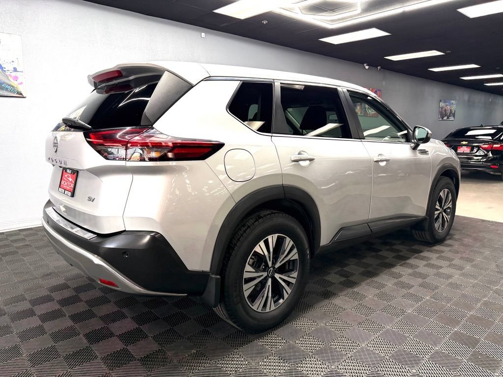 Used 2022 Nissan Rogue SV FWD image 15
