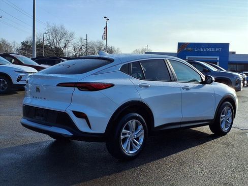 Certified 2025 Buick Envista Preferred image 5