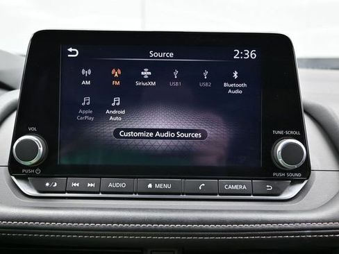 Used 2025 Nissan Rogue SV AWD/4WD image 35