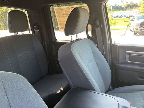 Used 2022 RAM 1500 Warlock AWD/4WD image 40