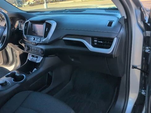 Used 2023 GMC Terrain SLE w/ LPO, Floor Liner Package image 37