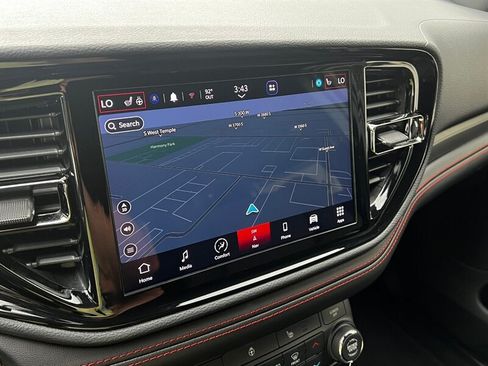 Used 2025 Dodge Durango GT AWD/4WD image 33