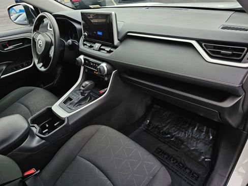 Used 2023 Toyota RAV4 XLE image 18