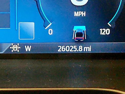 Used 2022 Ford F150 Lightning Lariat AWD/4WD image 15