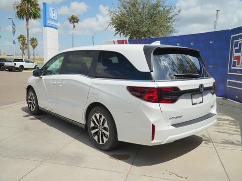 New 2026 Honda Odyssey EX-L image 9