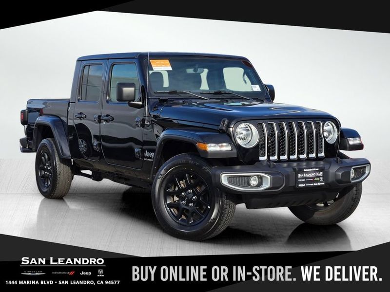 Certified 2023 Jeep Gladiator Overland image 1