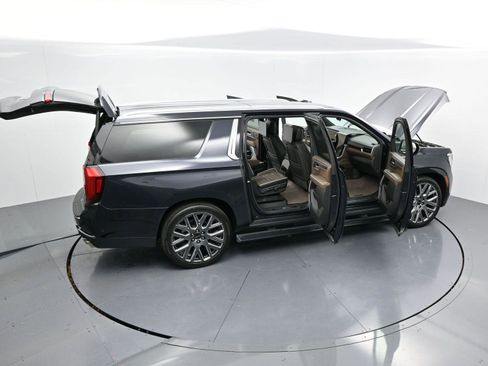 Used 2025 GMC Yukon XL Denali Ultimate w/ LPO, Floor Liner Package image 48