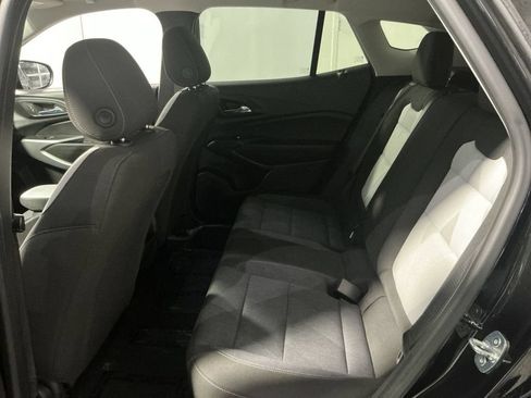 Used 2024 Chevrolet Trax LS w/ LS Convenience Package FWD image 24