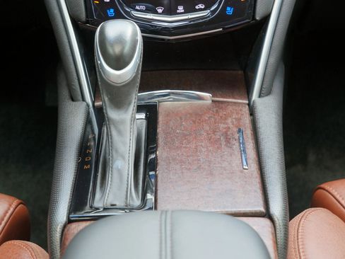 Used 2016 Cadillac XTS Premium image 29