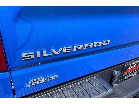 Used 2025 Chevrolet Silverado 1500 LT Trail Boss AWD/4WD image 32
