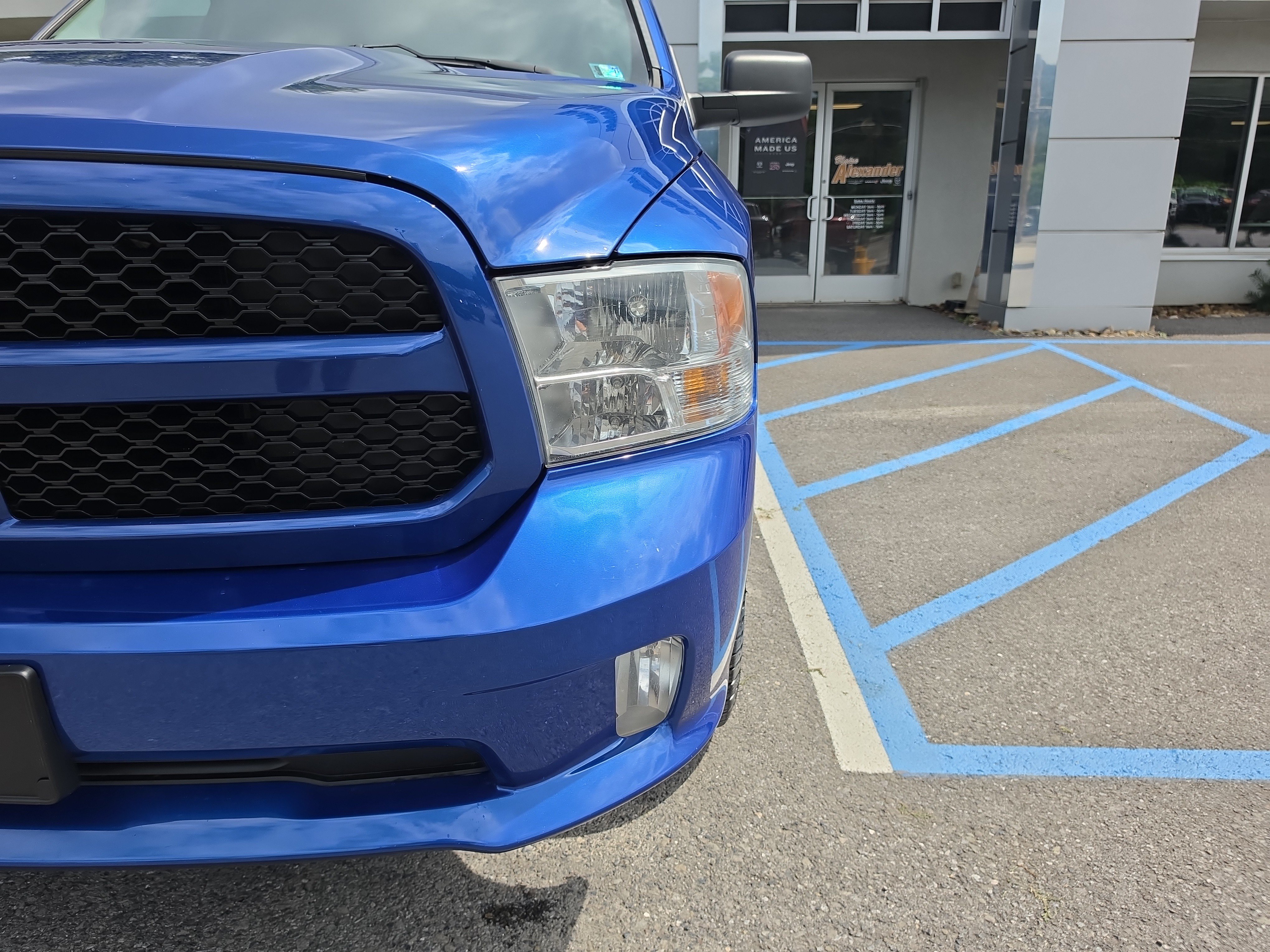 Used 2016 RAM 1500 Express AWD/4WD image 10