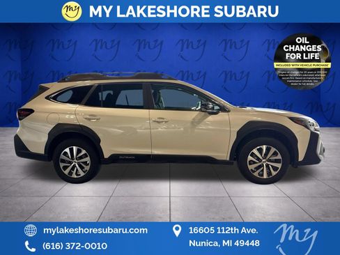 Certified 2025 Subaru Outback Premium AWD/4WD image 12