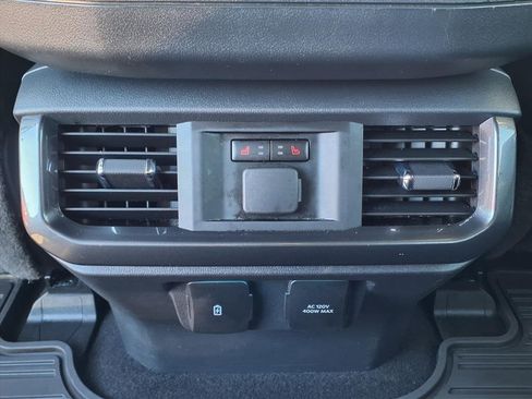 Used 2023 Ford F150 Lariat w/ Equipment Group 502A High image 16