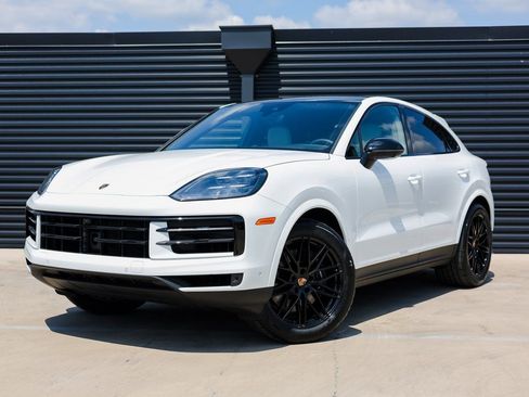 Certified 2026 Porsche Cayenne Coupe AWD/4WD image 1