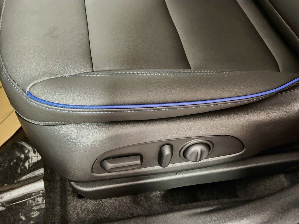 New 2026 Buick Envista Sport Touring w/ Convenience I Package FWD image 16