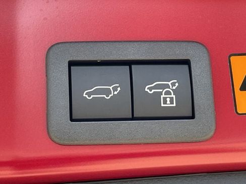 Used 2026 Toyota RAV4 XLE Premium AWD/4WD image 30