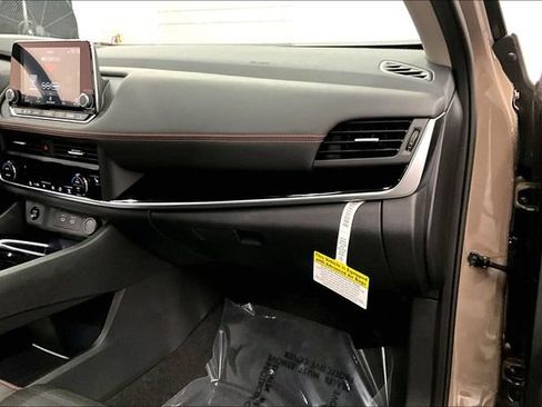 New 2026 Nissan Rogue SV AWD/4WD image 31