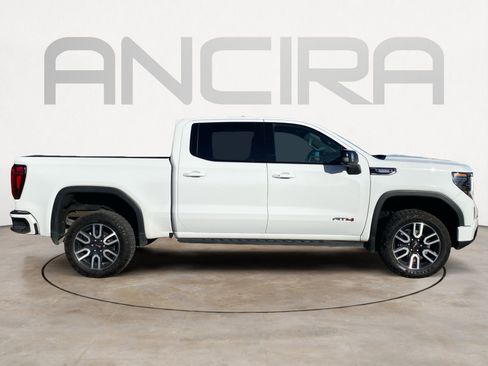 Used 2024 GMC Sierra 1500 AT4 w/ Technology Package AWD/4WD image 11